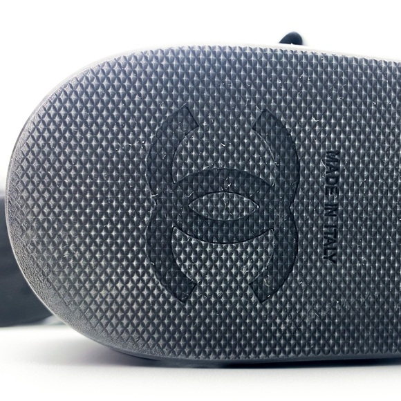 CHANEL Leather Wedge Strap Sandals - Picture 15 of 16